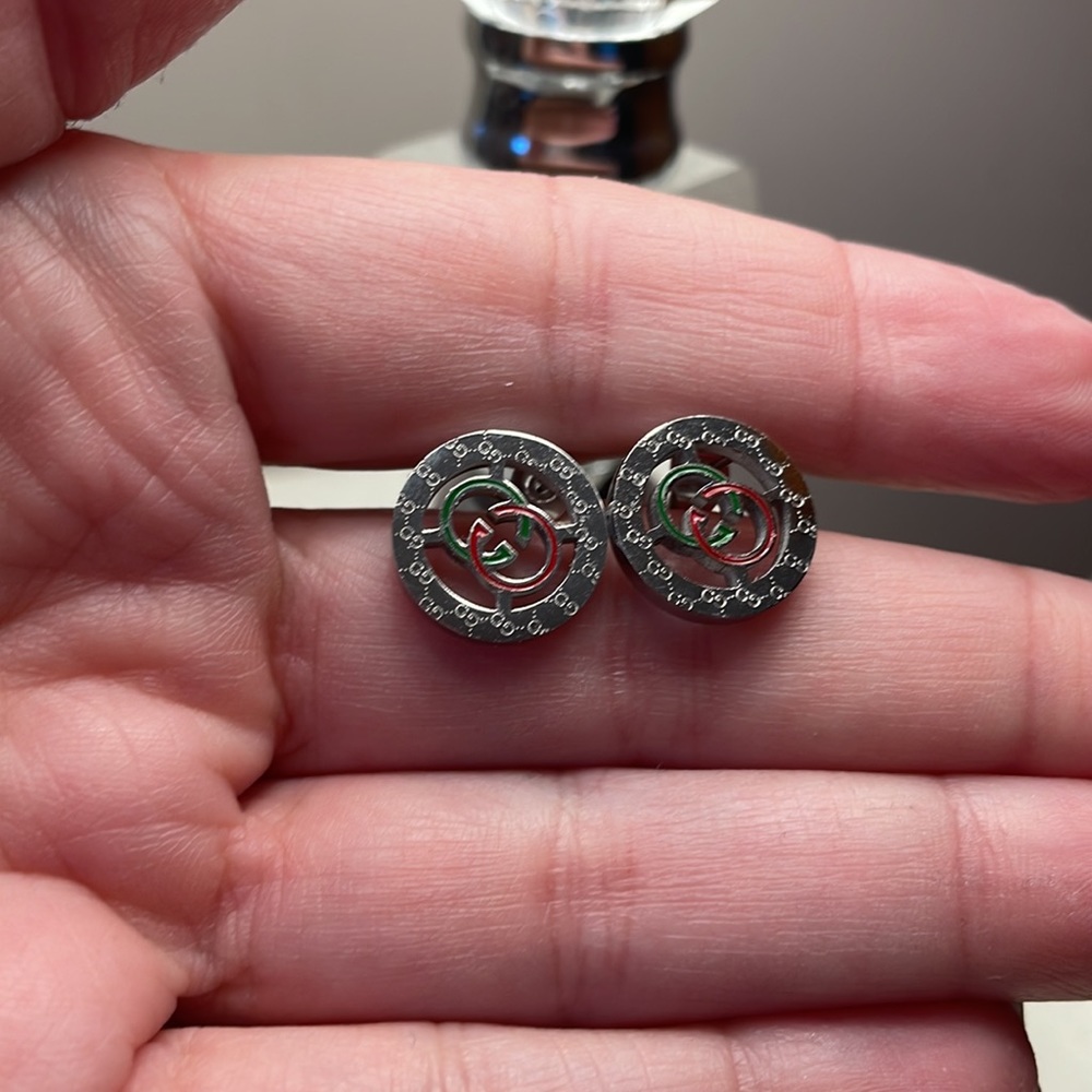 Upstyled Luxury Earrings - Picture 4 of 4
